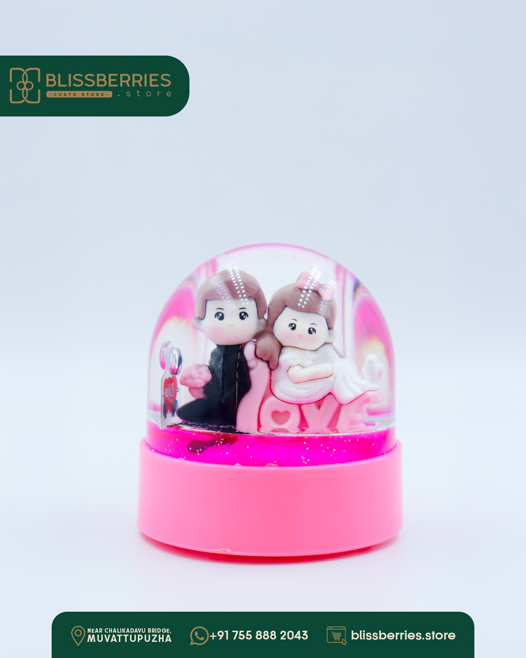 Pink Couple Snow Globe Pen Stand