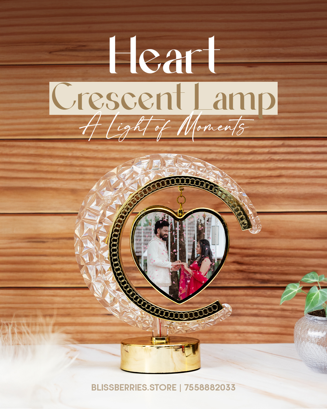 Heart-Shaped Crescent LED Photo Lamp | Double-Sided Image Frame | Personalized Gift for Any Occasion