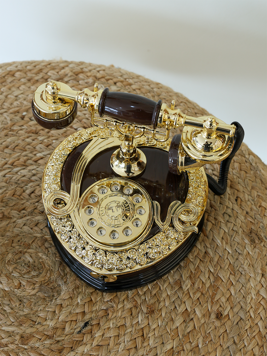 Vintage Telephone With Hidden Storage – Retro Desk Decor, Gold & Brown Antique-Style Landline Model - Image 2
