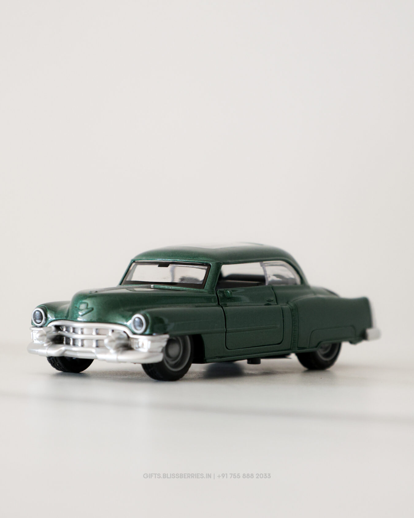 Cadillac Eldorado Metallic Green Die-Cast Model Car | Premium Classic American Collectible with Detailed Finish