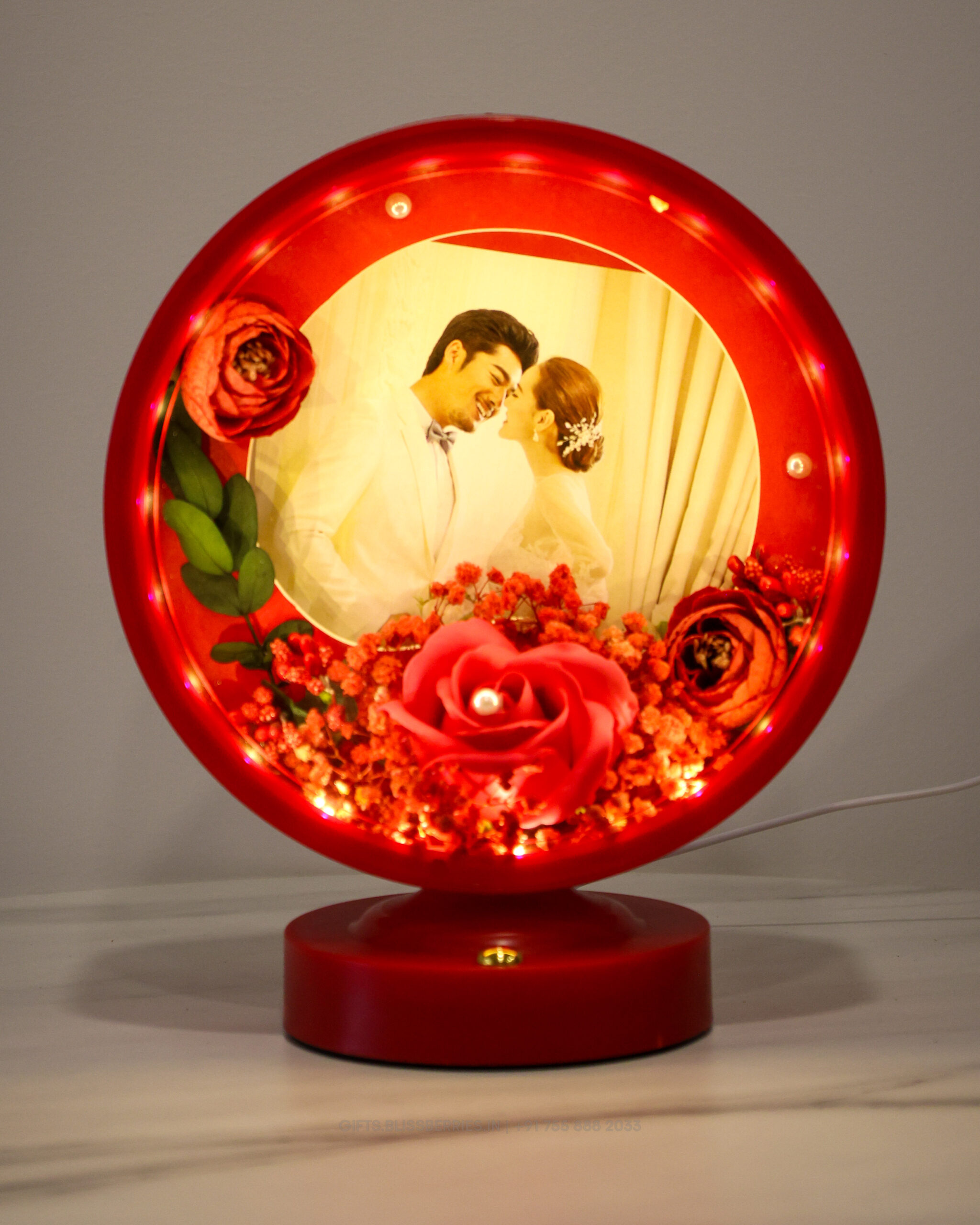 Red LED Round Photo Frame with Rose Bouquet | Romantic Illuminated Photo Frame for Home Décor & Gifting