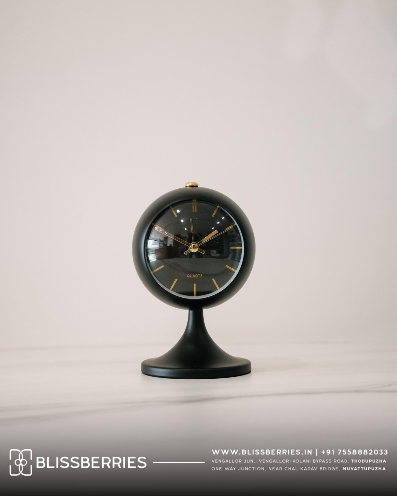 Black Metal Round Wall Clock | Modern Decorative Metal Wall Clock for Home & Office